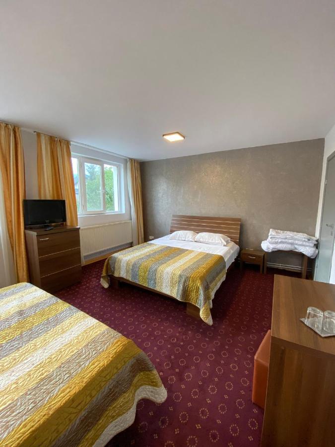 Global Boutique Aparthotel Brasov Ngoại thất bức ảnh